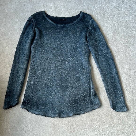 Avant Toi Sweater